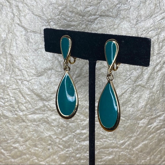 Vintage Teal Enamel Dangle Clip On Earrings - Picture 2 of 6